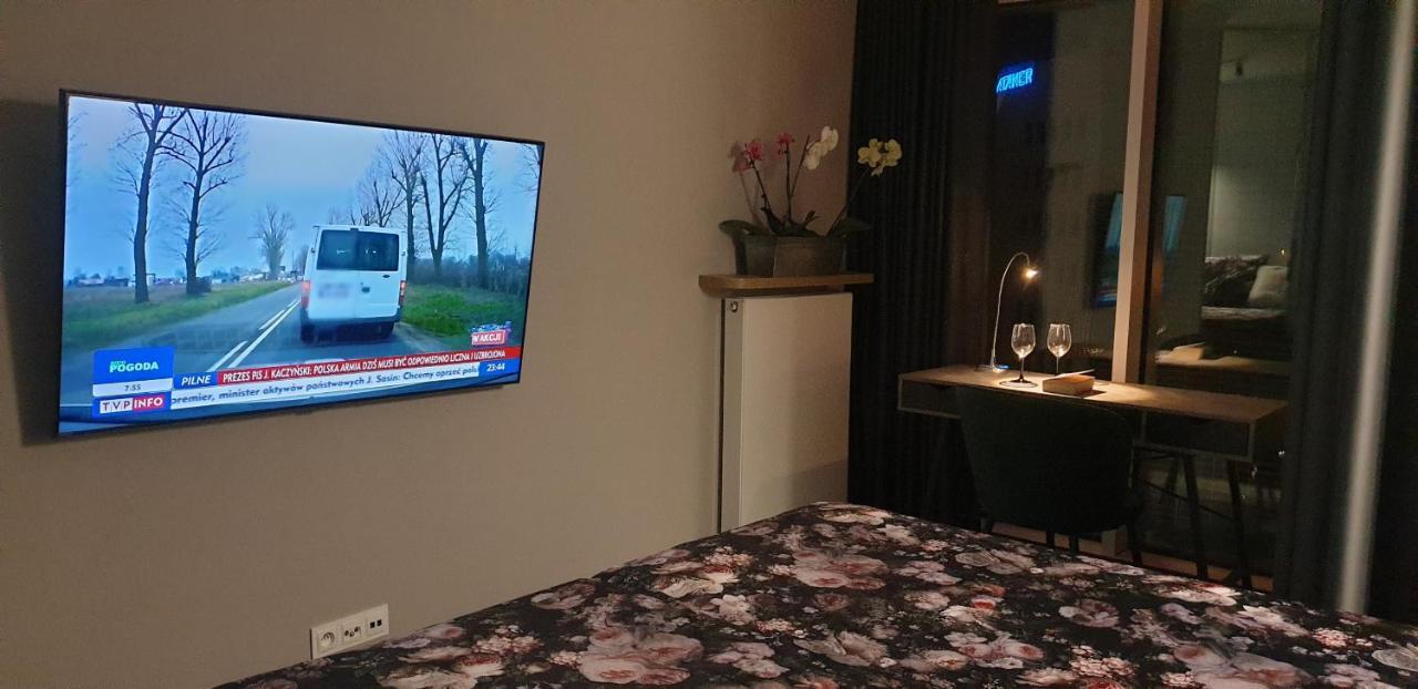 Towarowa - Milionowa 39 Check-In 24H Apartment พอซนาน ภายนอก รูปภาพ