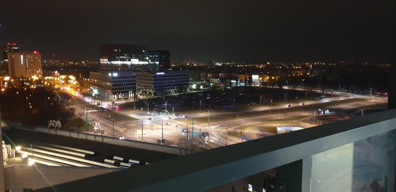 Towarowa - Milionowa 39 Check-In 24H Apartment พอซนาน ภายนอก รูปภาพ