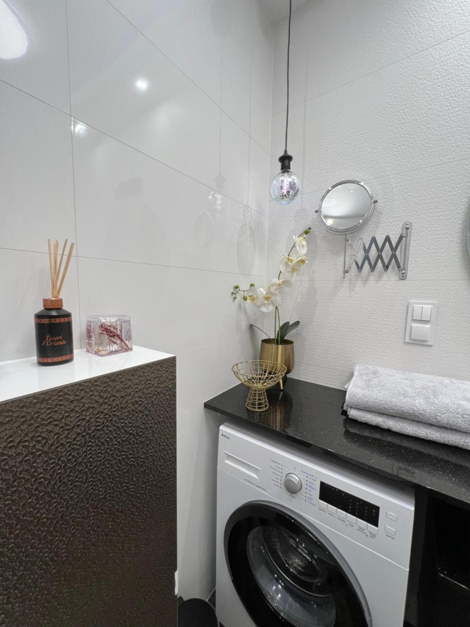 Towarowa - Milionowa 39 Check-In 24H Apartment พอซนาน ภายนอก รูปภาพ